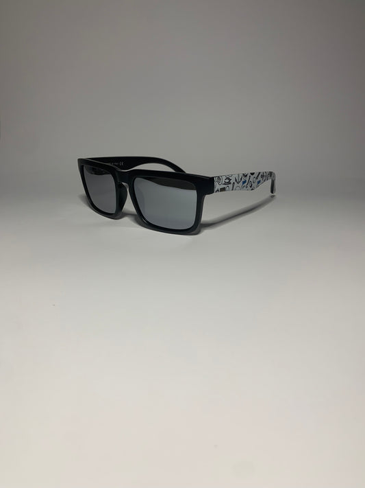 SKULLWAVE - BLACK & SILVER WAYFARER - STRAYA wayfarer