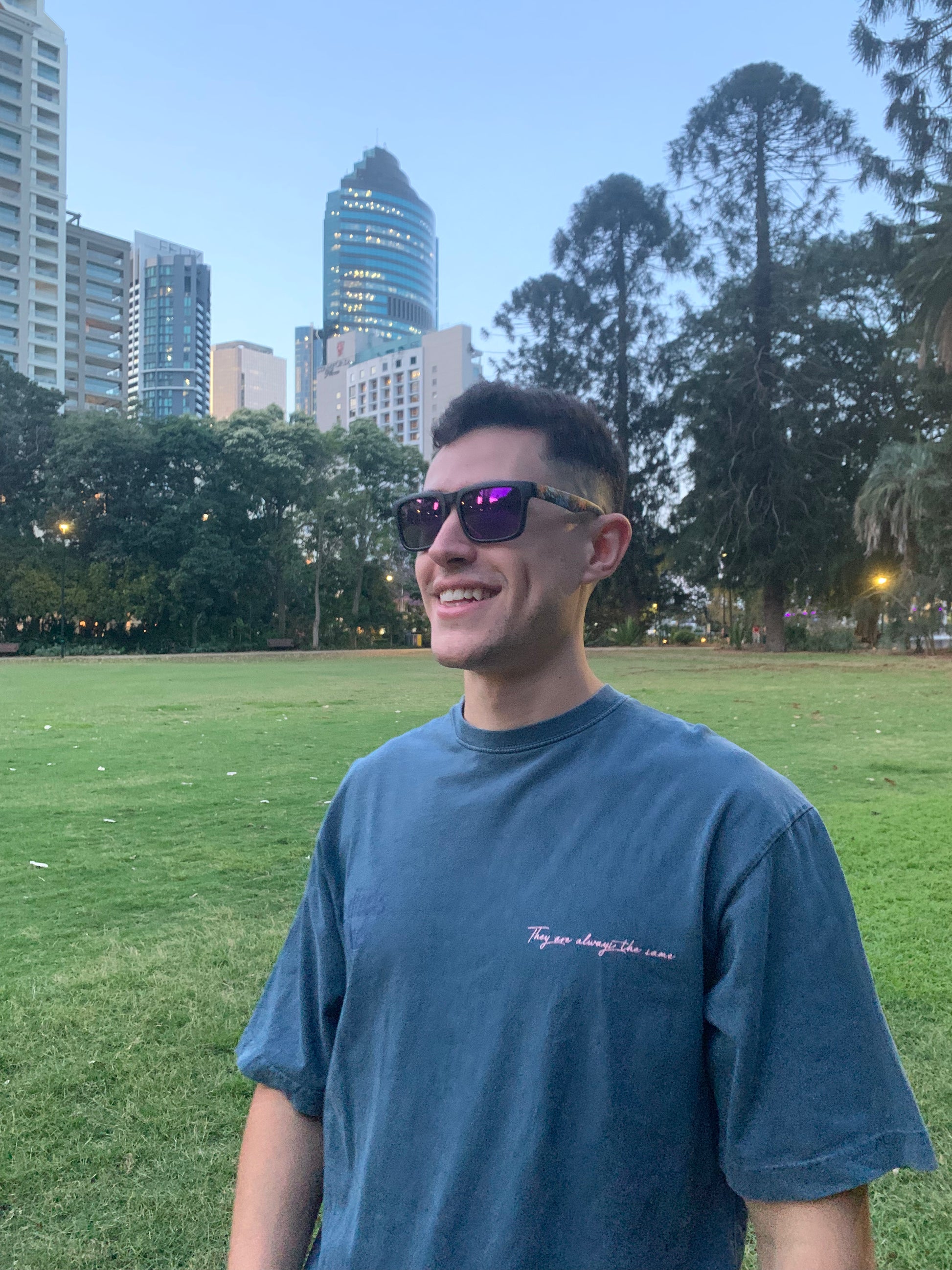 TROPICAL MIRAGE - WAYFARER PURPLE - STRAYA wayfarer